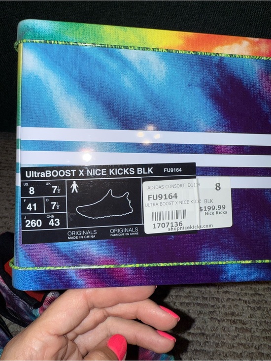ADIDAS ULTRABOOST X NICE KICKS BLACK RAINBOW TIE DYE WORN ONCE MEN’S 8 main image 4
